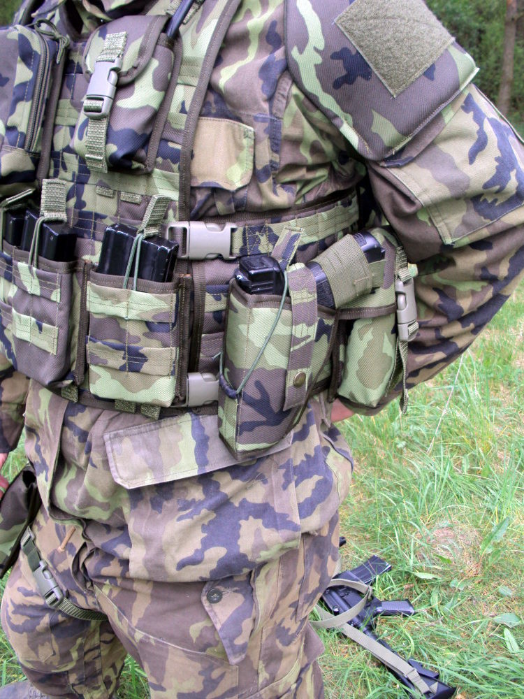 Pouzdro na pistoli s dvojím jištěním molle LEVÉ gen.2 - vz,95