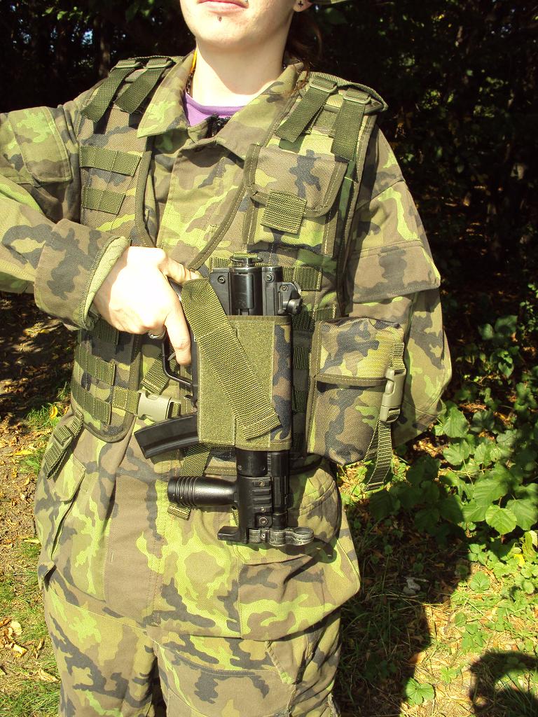 Pouzdro na MP5K (molle) vz.95
