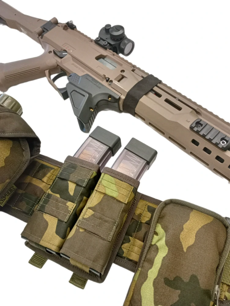 Fast kydex samosvorná troj sumka EVO 3 scorpion / MP5 / MP7 molle - černá