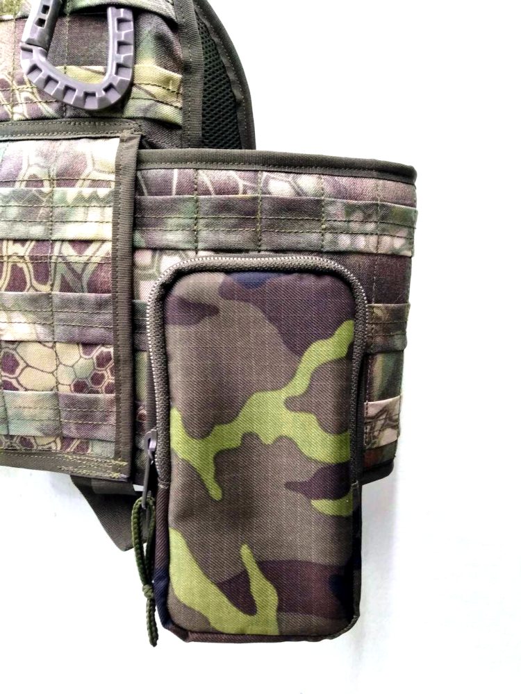 Pouzdro na telefon velké (17x9x2) - Multicam