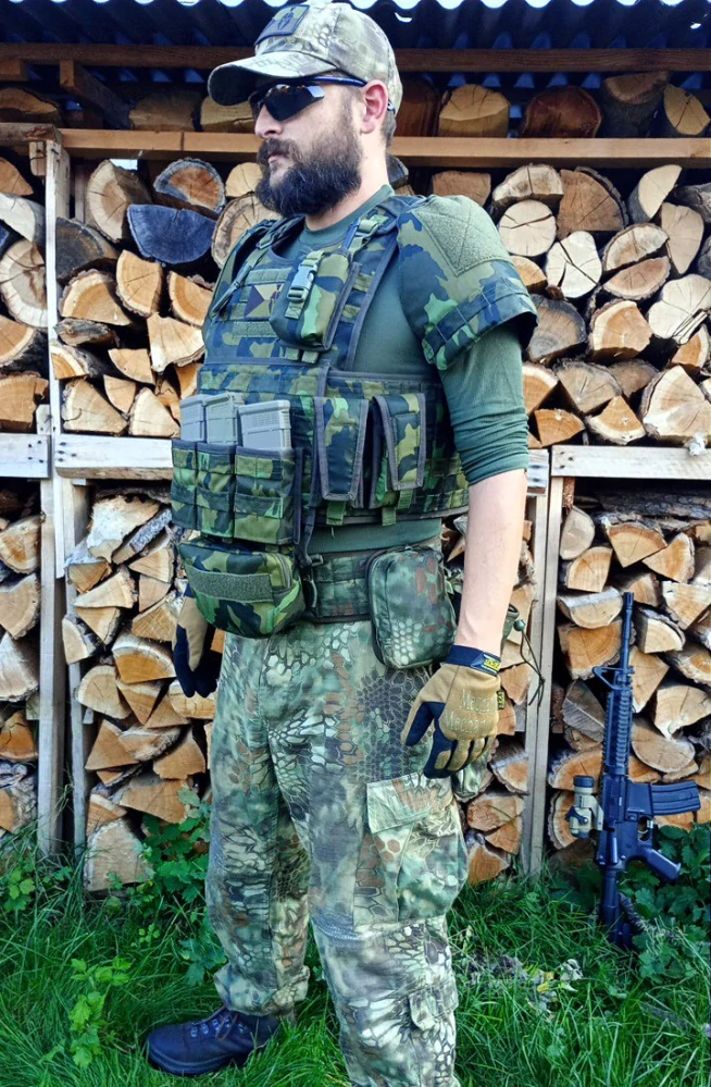 Pouzdro na vysílačku otevřené molle vz.95 (upravená verze)