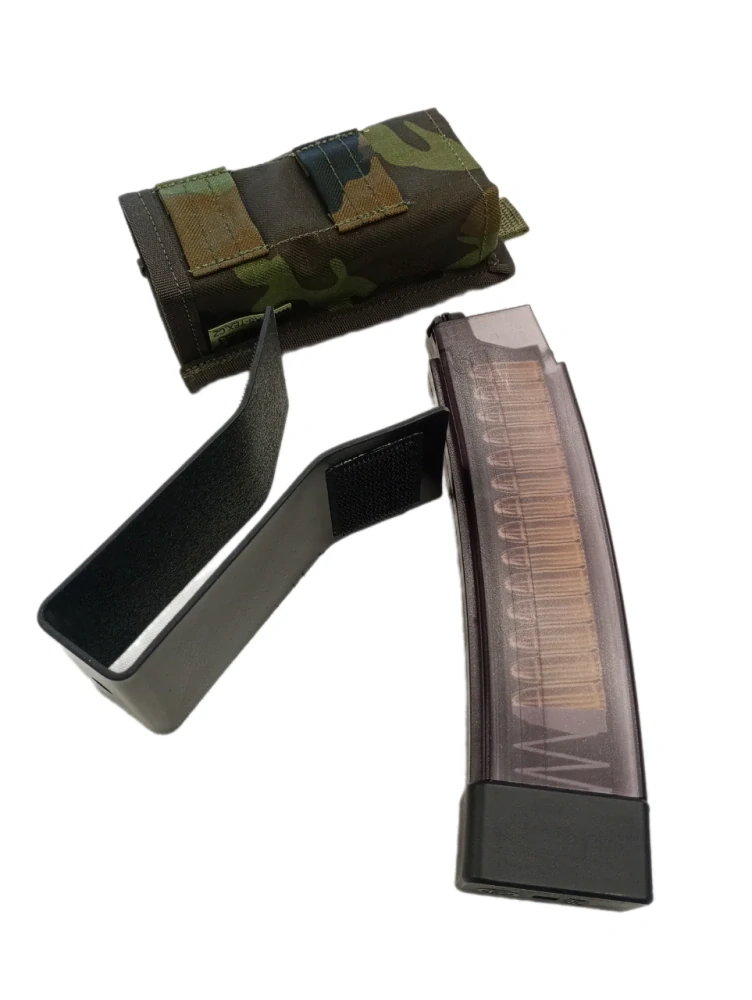 Fast kydex samosvorná troj sumka EVO 3 scorpion / MP5 / MP7 molle - černá