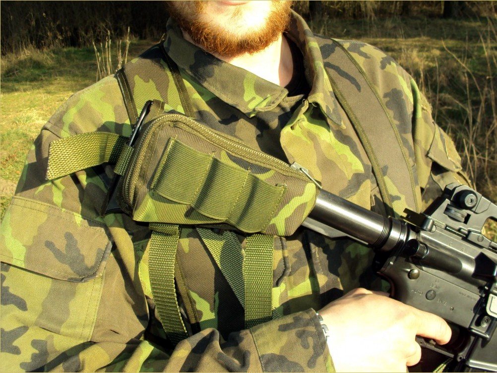 Návlek na pažbu zelený