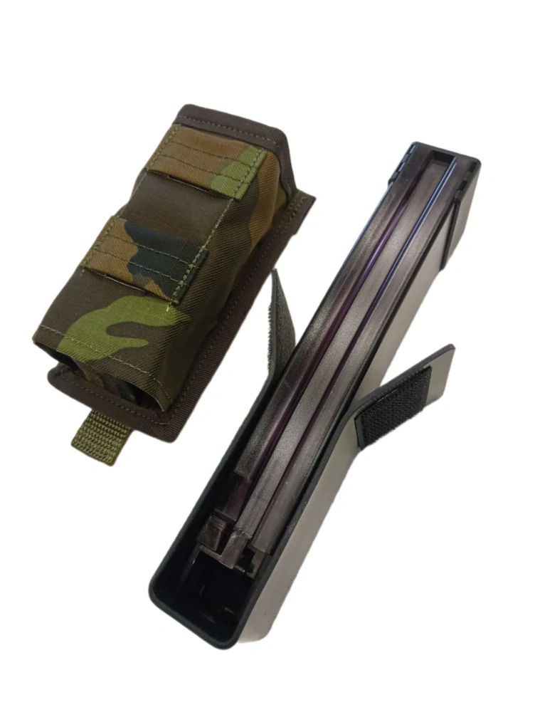 Fast kydex samosvorná troj sumka EVO 3 scorpion / MP5 / MP7 molle - černá