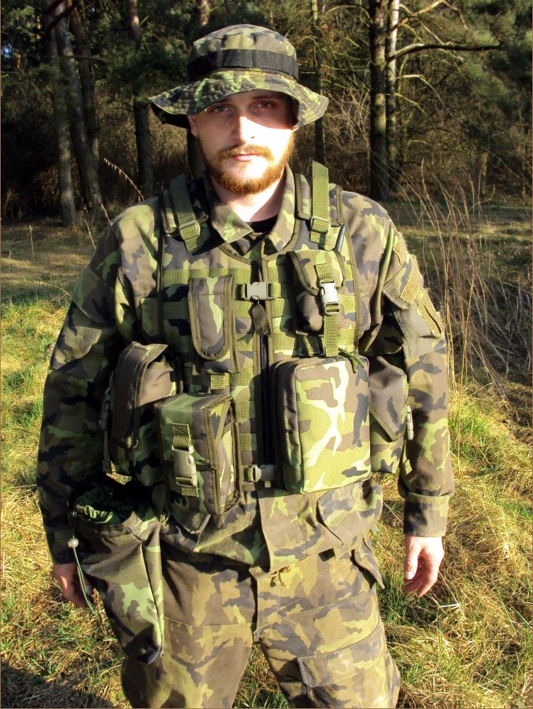 Pouzdro na vysílačku molle vz.95 (upravená verze)